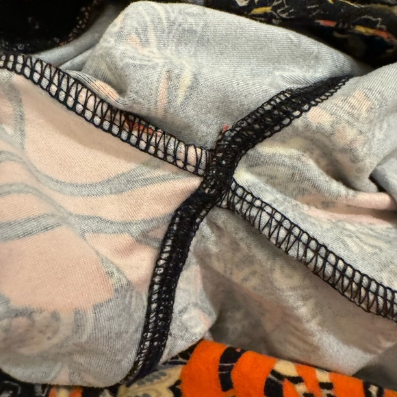 Is LulaRoe floral pattern stretch leggings orange rose  I’m sure this is juniors - Picture 8 of 10